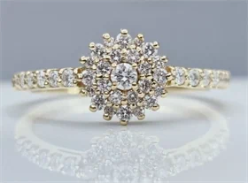 טבעת דגם פרח יהלומים טבעיים זהב צהוב 14K