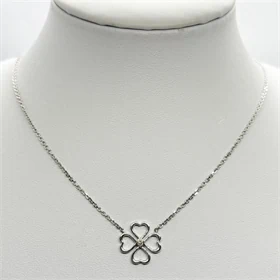 שרשרת תליון דגם תלתן לבבות יהלום טבעי זהב לבן 14K