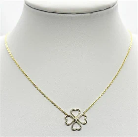 שרשרת תליון דגם תלתן לבבות יהלום טבעי זהב צהוב 14K