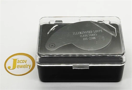 לופה פי 40 בצבע שחור כוללת תאורה